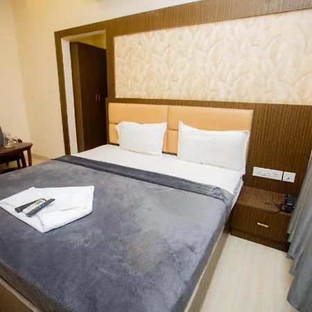 The Park Avenue Hotel - Business Class Hotel Near Central Railway Station Chennai Periyamet Exterior photo