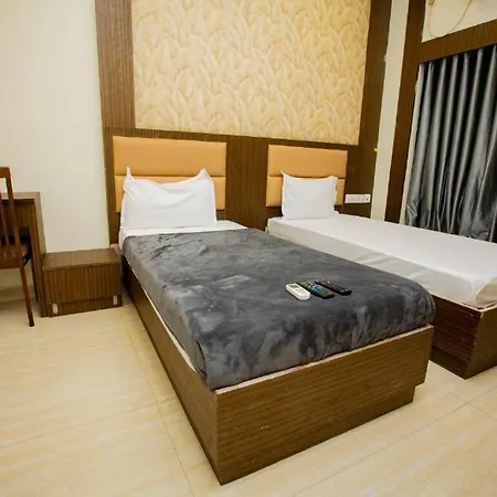 The Park Avenue Hotel - Business Class Hotel Near Central Railway Station Chennai Periyamet Exterior photo