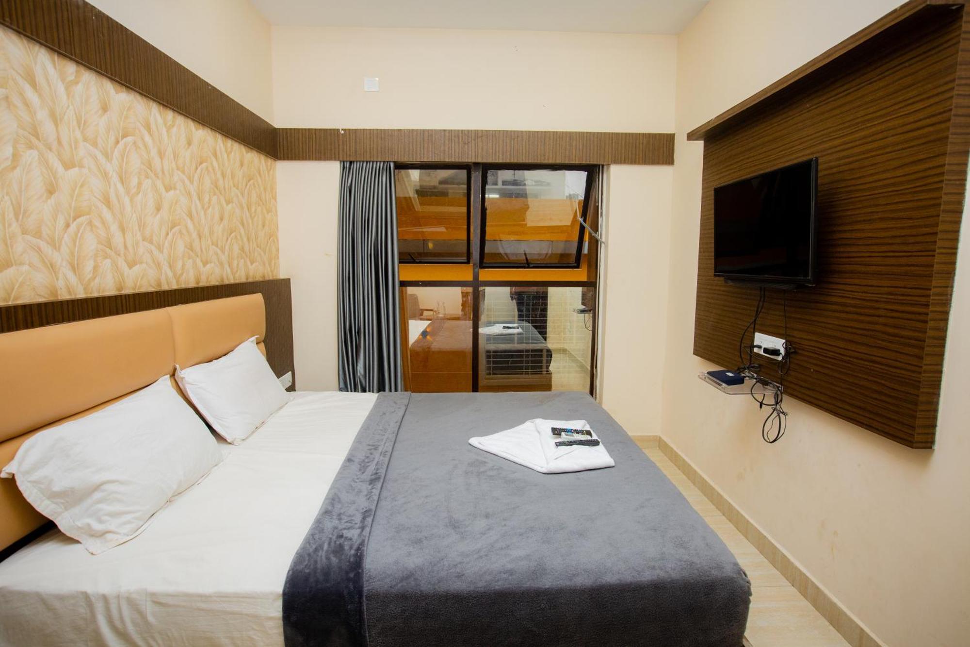 The Park Avenue - Business Class Near Railway Station Periyamet