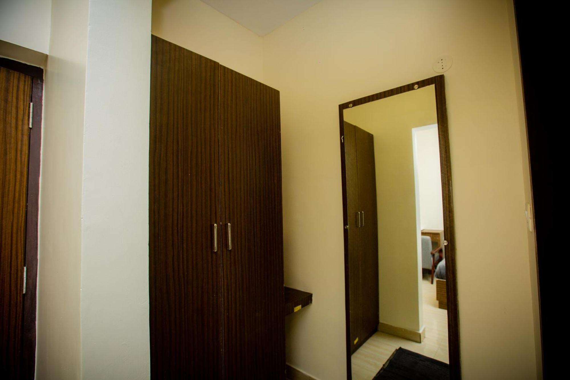 The Park Avenue - Business Class Near Railway Station Periyamet * Chennai