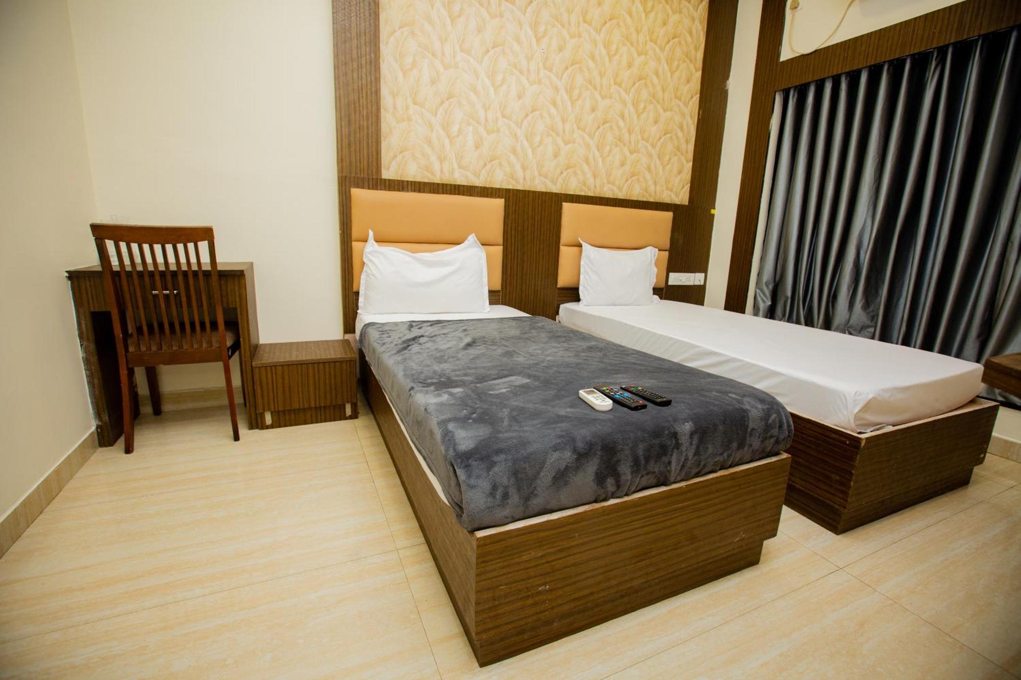 The Park Avenue - Business Class Near Railway Station Periyamet Lodge Chennai