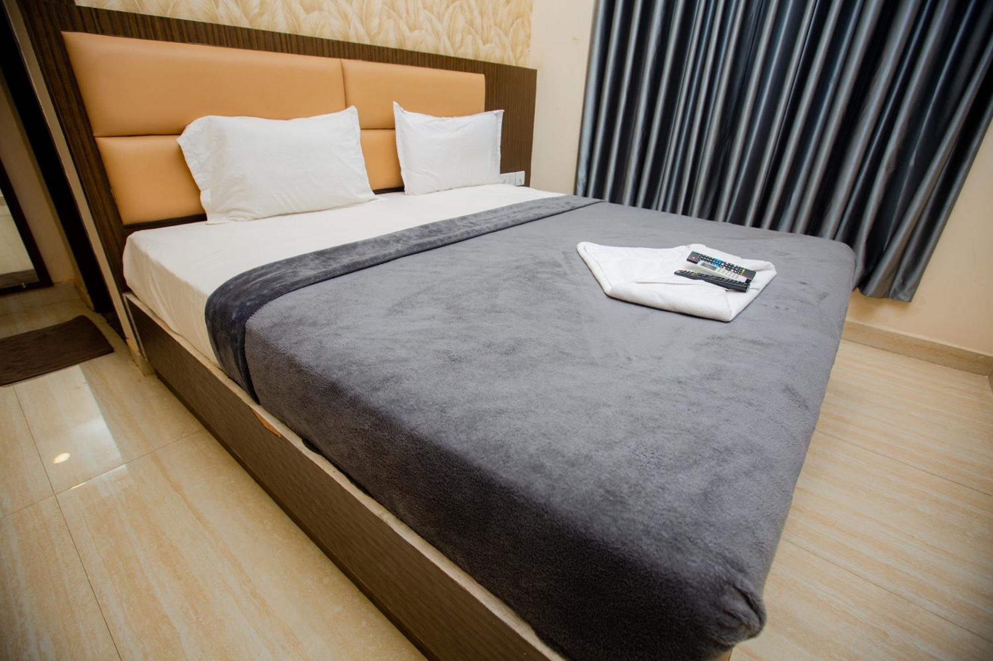 The Park Avenue - Business Class Near Railway Station Periyamet * Chennai